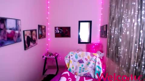 Leandra online show from 01-20-25, 04:01