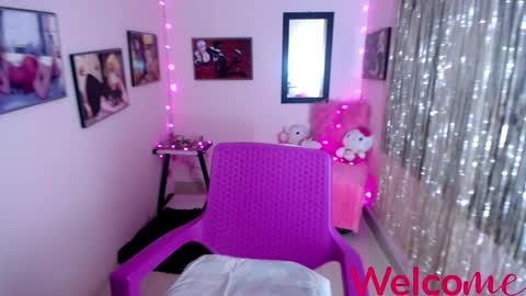 Leandra online show from 02-26-25, 06:43