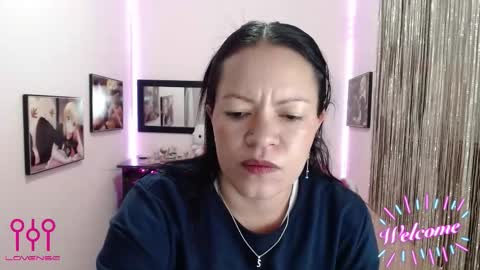 Leandra online show from 10-29-25, 05:14