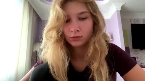 Taya online show from 06-25-26, 04:44