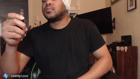 Snapshot of learoy chatting on 03-06-25, 02:51 Learoy online show from 03-06-25, 02:51