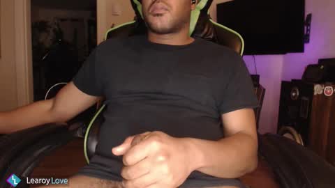 Learoy online show from 12-22-25, 03:36