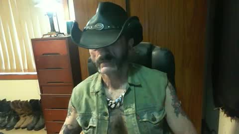 leathergreaser online show from 12-15-25, 08:57