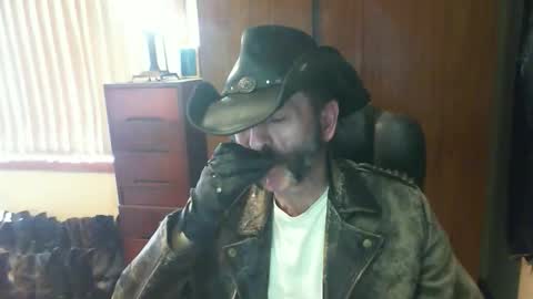 Snapshot of leathergreaser chatting on 05-27-26, 01:57 leathergreaser online show from 05-27-26, 01:57