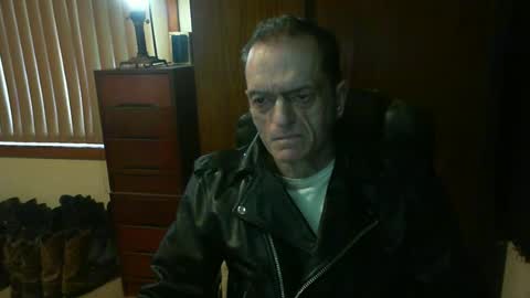Snapshot of leathergreaser chatting on 06-17-26, 10:21 leathergreaser online show from 06-17-26, 10:21