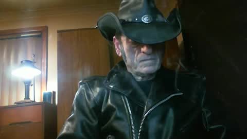 Snapshot of leathergreaser chatting on 07-11-26, 09:05 leathergreaser online show from 07-11-26, 09:05