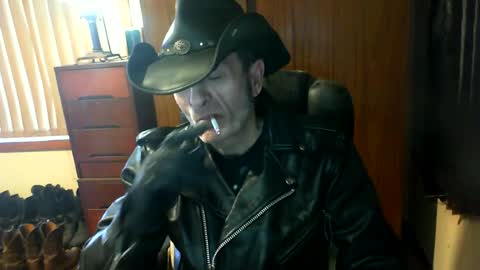 Snapshot of leathergreaser chatting on 07-14-26, 12:57 leathergreaser online show from 07-14-26, 12:57