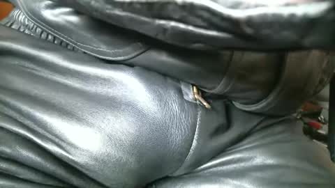 Leathermotocross online show from 04-27-26, 04:05