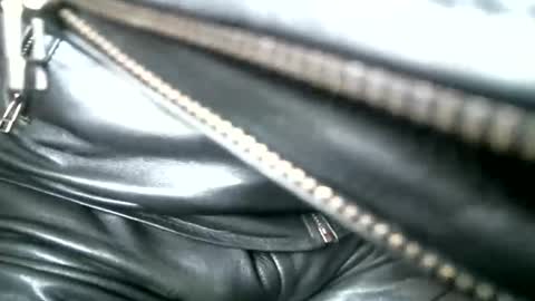 Snapshot of leathermotocross001 chatting on 05-31-26, 04:25 Leathermotocross online show from 05-31-26, 04:25