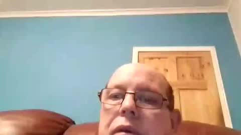 leatherpants68 online show from 11-12-25, 05:57