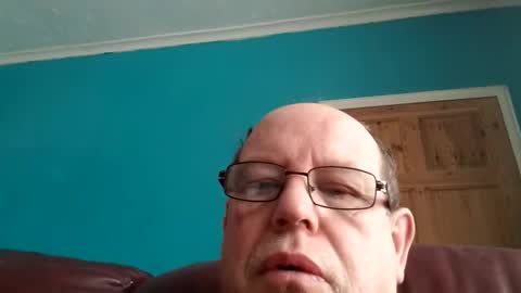 Snapshot of leatherpants68 chatting on 03-25-26, 08:31 leatherpants68 online show from 03-25-26, 08:31