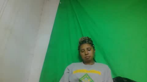 Snapshot of leatiana chatting on 02-13-26, 10:00 leatiana online show from 02-13-26, 10:00