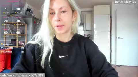 LeaVixx online show from 10-29-25, 10:17