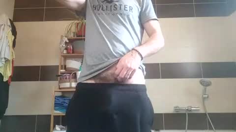 lebrun1985 online show from 02-20-26, 04:18