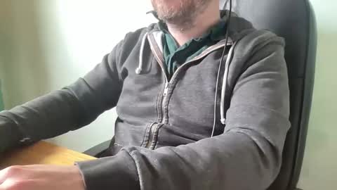 lee_8891 online show from 06-08-26, 11:32