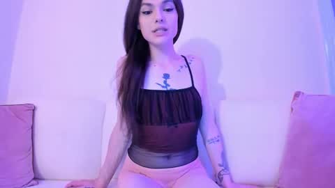 Snapshot of leefoxx chatting on 05-20-26, 05:57 Leefoxx online show from 05-20-26, 05:57