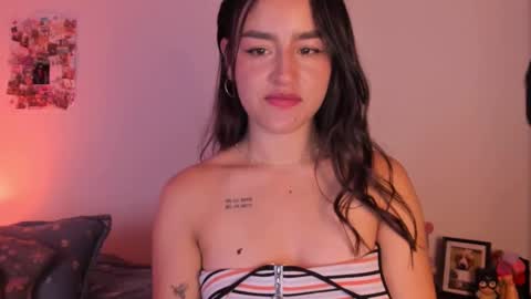 Snapshot of leejhonsonnn chatting on 01-28-25, 05:03 leejhonsonnn online show from 01-28-25, 05:03