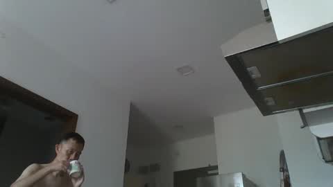 leeminhao online show from 03-09-25, 02:29