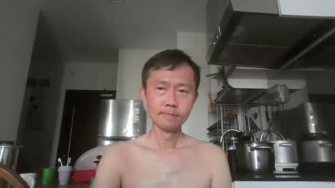 Snapshot of leeminhao chatting on 04-12-26, 03:00 leeminhao online show from 04-12-26, 03:00