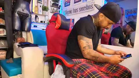 leenar_key online show from 02-17-26, 09:50