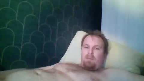 Snapshot of leeuwarder12 chatting on 12-15-25, 05:50 leeuwarder12 online show from 12-15-25, 05:50