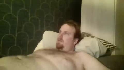 Snapshot of leeuwarder12 chatting on 12-17-25, 10:54 leeuwarder12 online show from 12-17-25, 10:54