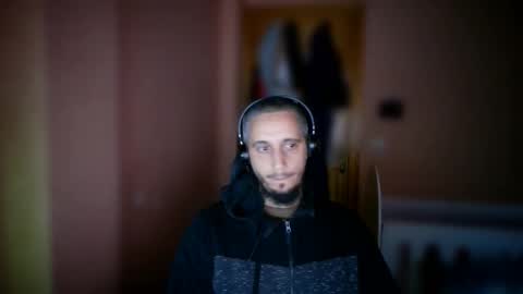 lefrenchiies online show from 11-17-25, 07:36