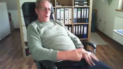 Dave online show from 12-01-25, 12:54