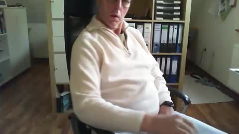 Dave online show from 02-15-26, 11:19