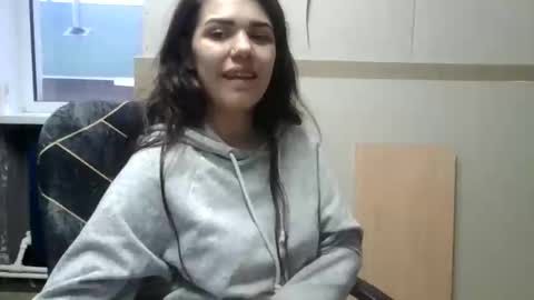 Liya online show from 04-13-26, 03:17