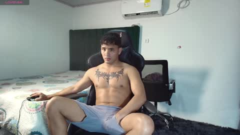 Snapshot of lei_77 chatting on 01-10-25, 09:20 Lei online show from 01-10-25, 09:20