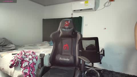 Snapshot of lei_77 chatting on 02-01-25, 12:40 Lei online show from 02-01-25, 12:40