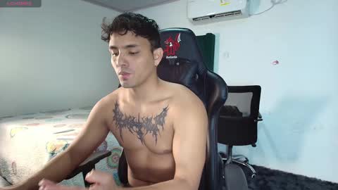 Snapshot of lei_77 chatting on 02-16-25, 08:55 Lei online show from 02-16-25, 08:55