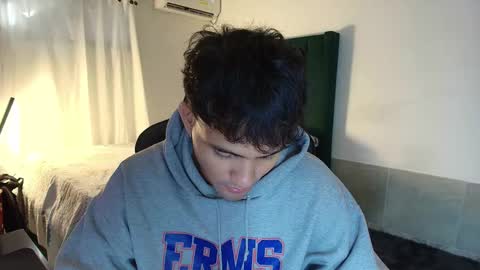 Snapshot of lei_77 chatting on 11-27-25, 08:11 Lei online show from 11-27-25, 08:11