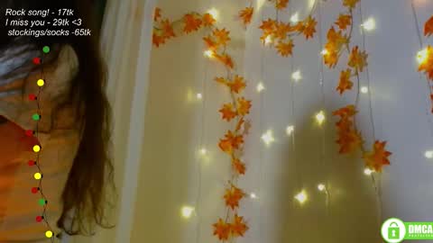 hey Im Leia and I love rock  online show from 10-04-25, 07:01