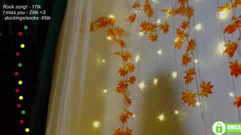 hey Im Leia and I love rock  online show from 10-11-25, 07:12