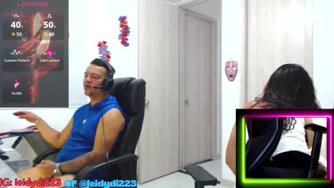Snapshot of leidycrstnch21 chatting on 09-14-25, 10:09 LeidyDi223 online show from 09-14-25, 10:09