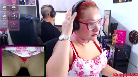 Snapshot of leidycrstnch21 chatting on 10-13-25, 01:33 LeidyDi223 online show from 10-13-25, 01:33