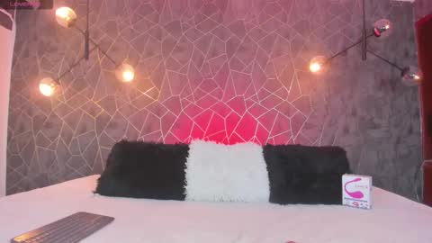 Snapshot of leigh_angels chatting on 02-26-26, 07:46 LEIGH ANGELS online show from 02-26-26, 07:46