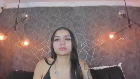 Snapshot of leigh_angels chatting on 06-25-26, 10:03 LEIGH ANGELS online show from 06-25-26, 10:03