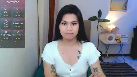 Snapshot of leighcortesi chatting on 07-17-26, 04:23 Cailey online show from 07-17-26, 04:23