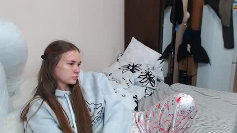 Snapshot of leila_bambi chatting on 12-26-24, 03:16 leila_bambi online show from 12-26-24, 03:16