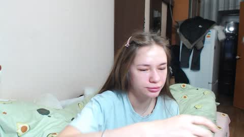 leila_bambi online show from 12-31-24, 04:38