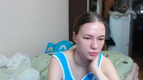 leila_bambi_ online show from 01-15-25, 01:20