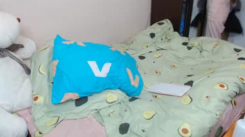 leila_bambi_ online show from 01-21-25, 07:17