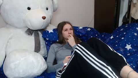 leila_bambi_ online show from 01-29-25, 10:27