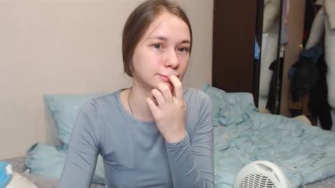 leila_bambi_ online show from 02-19-25, 05:16