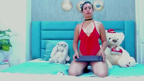 Snapshot of leilahiuston chatting on 02-13-25, 04:22 online show from 02-13-25, 04:22