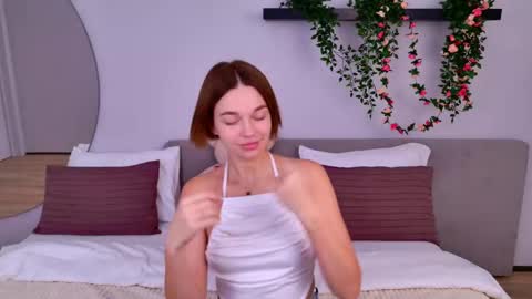 LeilaLawson online show from 02-11-25, 08:05