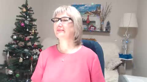 Snapshot of leilamays chatting on 01-09-26, 11:24 Leila Kinky online show from 01-09-26, 11:24